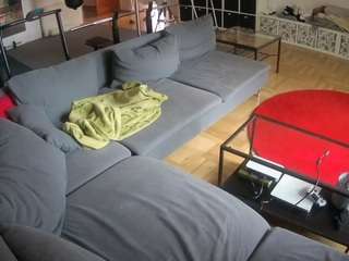 voyeurcam-julmodels-living-3