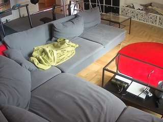voyeurcam-julmodels-living-3