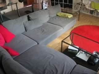 voyeurcam-julmodels-living-3