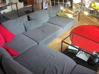 voyeurcam-julmodels-living-3