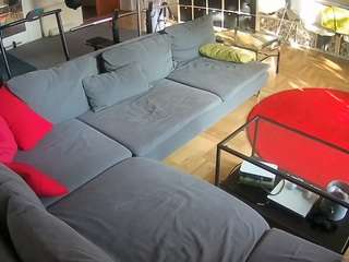 voyeurcam-julmodels-living-3