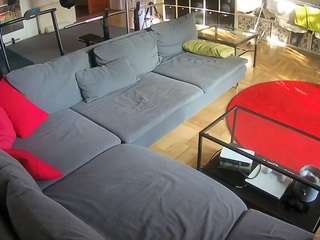 voyeurcam-julmodels-living-3