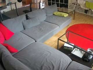 voyeurcam-julmodels-living-3