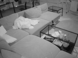 voyeurcam-julmodels-living-3