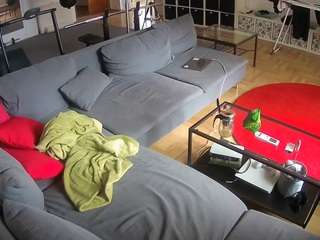 voyeurcam-julmodels-living-3