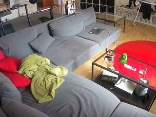 voyeurcam-julmodels-living-3