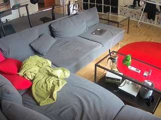 voyeurcam-julmodels-living-3