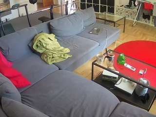 voyeurcam-julmodels-living-3