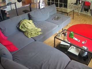 voyeurcam-julmodels-living-3