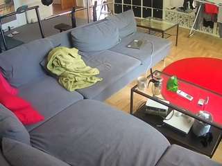 voyeurcam-julmodels-living-3