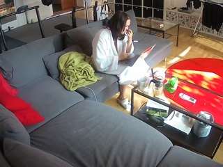 voyeurcam-julmodels-living-3