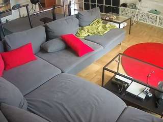 voyeurcam-julmodels-living-3