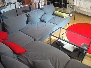 voyeurcam-julmodels-living-3