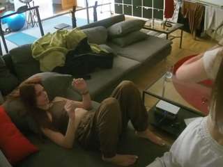 voyeurcam-julmodels-living-3