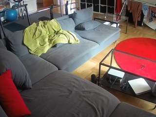 voyeurcam-julmodels-living-3