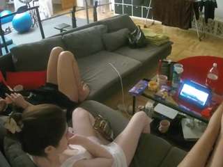 voyeurcam-julmodels-living-3
