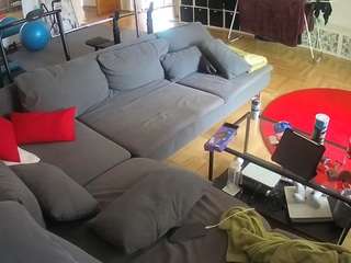 voyeurcam-julmodels-living-3