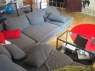 voyeurcam-julmodels-living-3