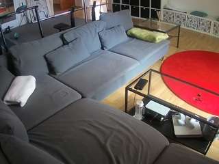 voyeurcam-julmodels-living-3