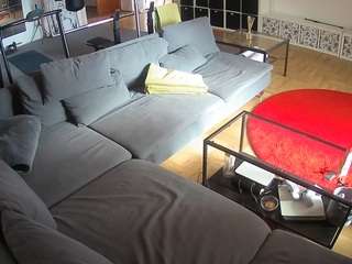 voyeurcam-julmodels-living-3
