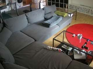voyeurcam-julmodels-living-3 Profile Image