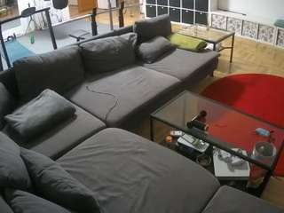 voyeurcam-julmodels-living-3