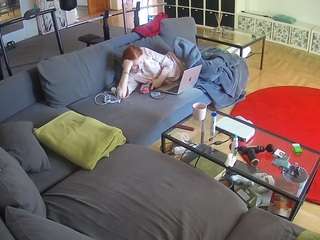 voyeurcam-julmodels-living-3