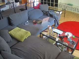 voyeurcam-julmodels-living-3