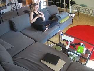 voyeurcam-julmodels-living-3
