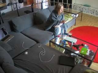 voyeurcam-julmodels-living-3