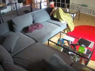 voyeurcam-julmodels-living-3 camsoda