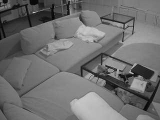 voyeurcam-julmodels-living-3