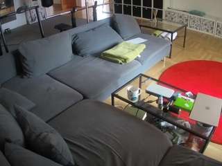 voyeurcam-julmodels-living-3