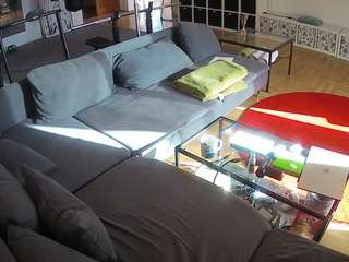 voyeurcam-julmodels-living-3