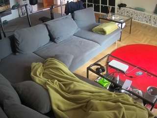 voyeurcam-julmodels-living-3 camsoda