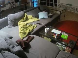 voyeurcam-julmodels-living-3