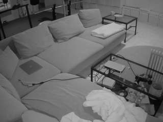 voyeurcam-julmodels-living-3 camsoda