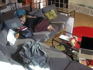 voyeurcam-julmodels-living-3 camsoda