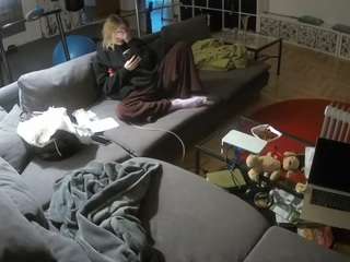 voyeurcam-julmodels-living-3 camsoda