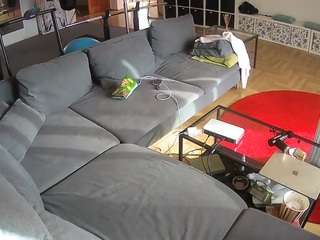 voyeurcam-julmodels-living-3