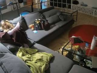 voyeurcam-julmodels-living-3