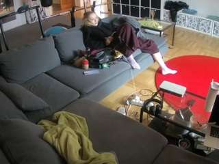 voyeurcam-julmodels-living-3