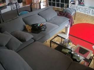 voyeurcam-julmodels-living-3