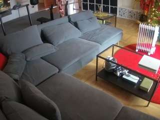voyeurcam-julmodels-living-3