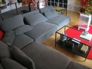 voyeurcam-julmodels-living-3