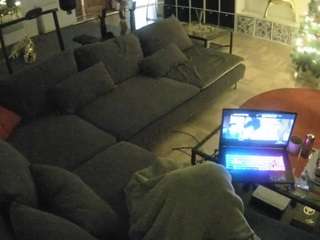 voyeurcam-julmodels-living-3