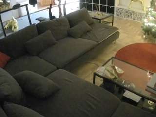 voyeurcam-julmodels-living-3