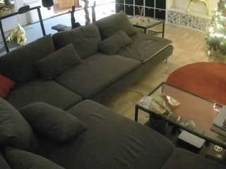 voyeurcam-julmodels-living-3