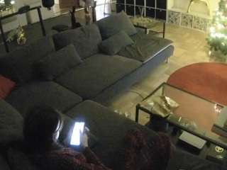 voyeurcam-julmodels-living-3