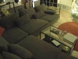 voyeurcam-julmodels-living-3